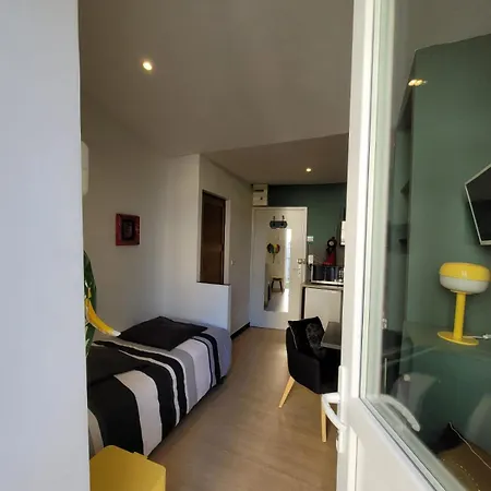 公寓 Calme Et Chaleureux Aix Centre 艾克斯莱班