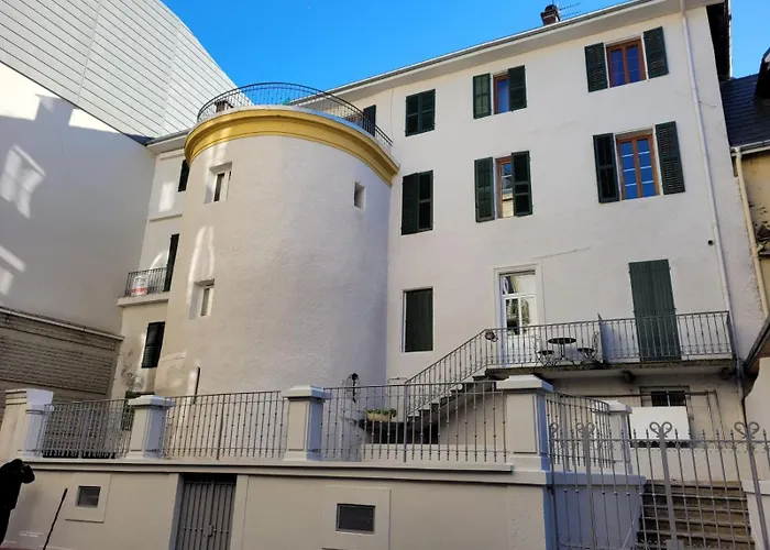 Calme Et Chaleureux Aix Centre *