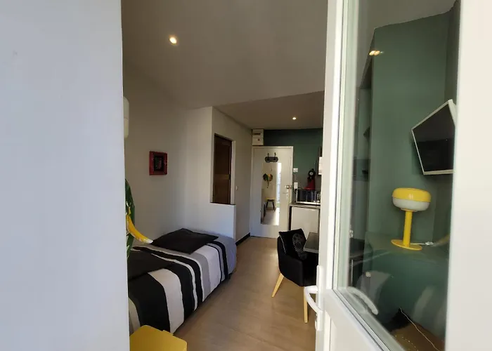 公寓 Calme Et Chaleureux Aix Centre 艾克斯莱班