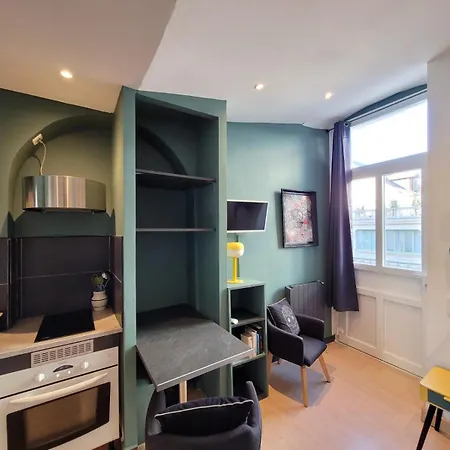 Apartamento Calme Et Chaleureux Aix Centre Aix-les-Bains