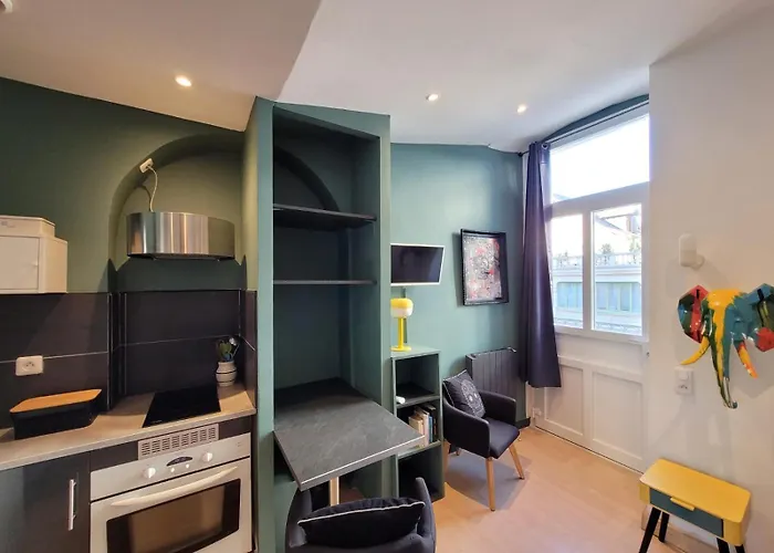 アパート Calme Et Chaleureux Aix Centre エクスレバン