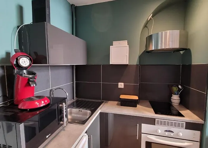 Calme Et Chaleureux Aix Centre アパート *